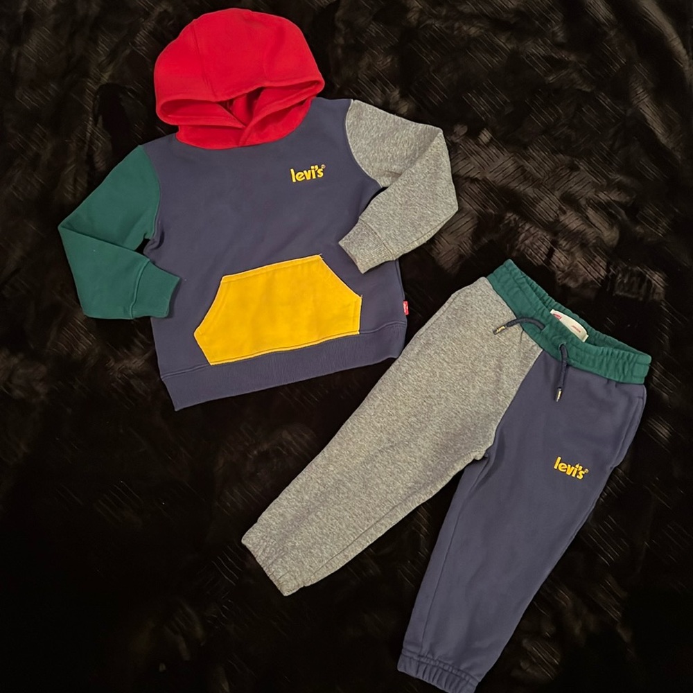 Levi’s Toddler 2T Color block Hoodie with Matching Joggers Red/Navy/Green/Yellow